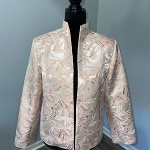 Women’s Draper’s & Damon’s special occasion blazer jacket light pink gold
